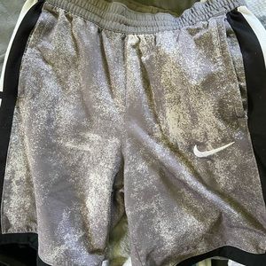 Boys Nike elite basketball shorts
